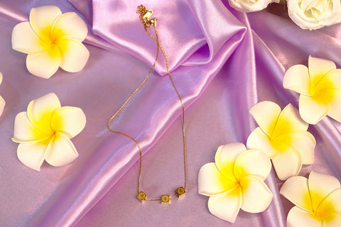 Sparkles4u Pendant For Girls Women Ladies girlfriend Wife Trendy Smiley Cubes Necklace locket long chain gold cubes Necklace Pendants chains western Valentine gifts Birthday lovers