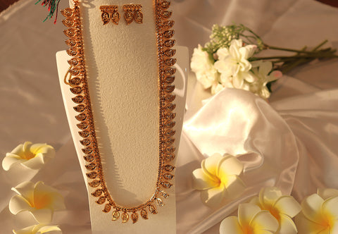 Nitya Kundan Majestic Gold-Plated Indian Wedding Long Jewelry Set Gold Plated Traditional Jewelry Set Antique Necklace Set with Earrings For Women